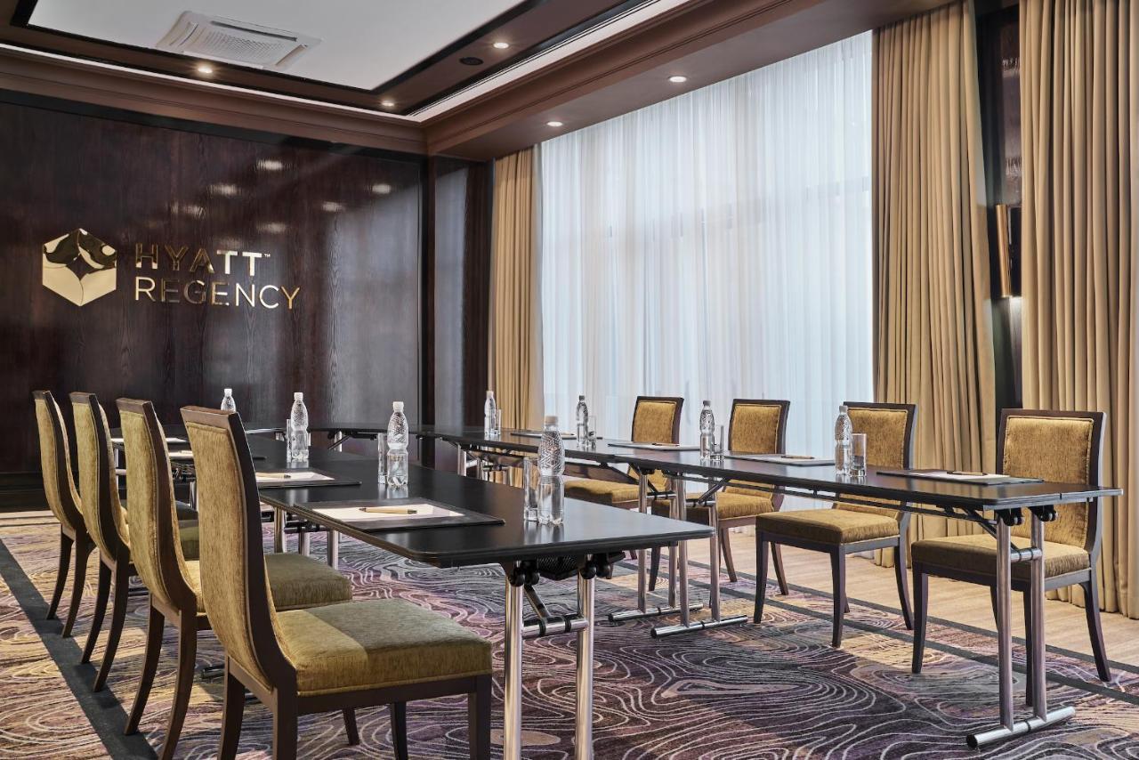 Hyatt Regency Bishkek Hotel Ngoại thất bức ảnh