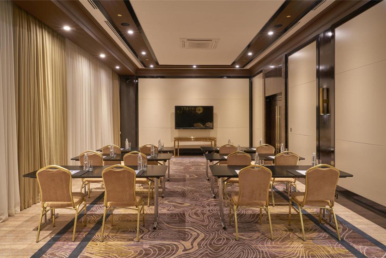 Hyatt Regency Bishkek Hotel Ngoại thất bức ảnh