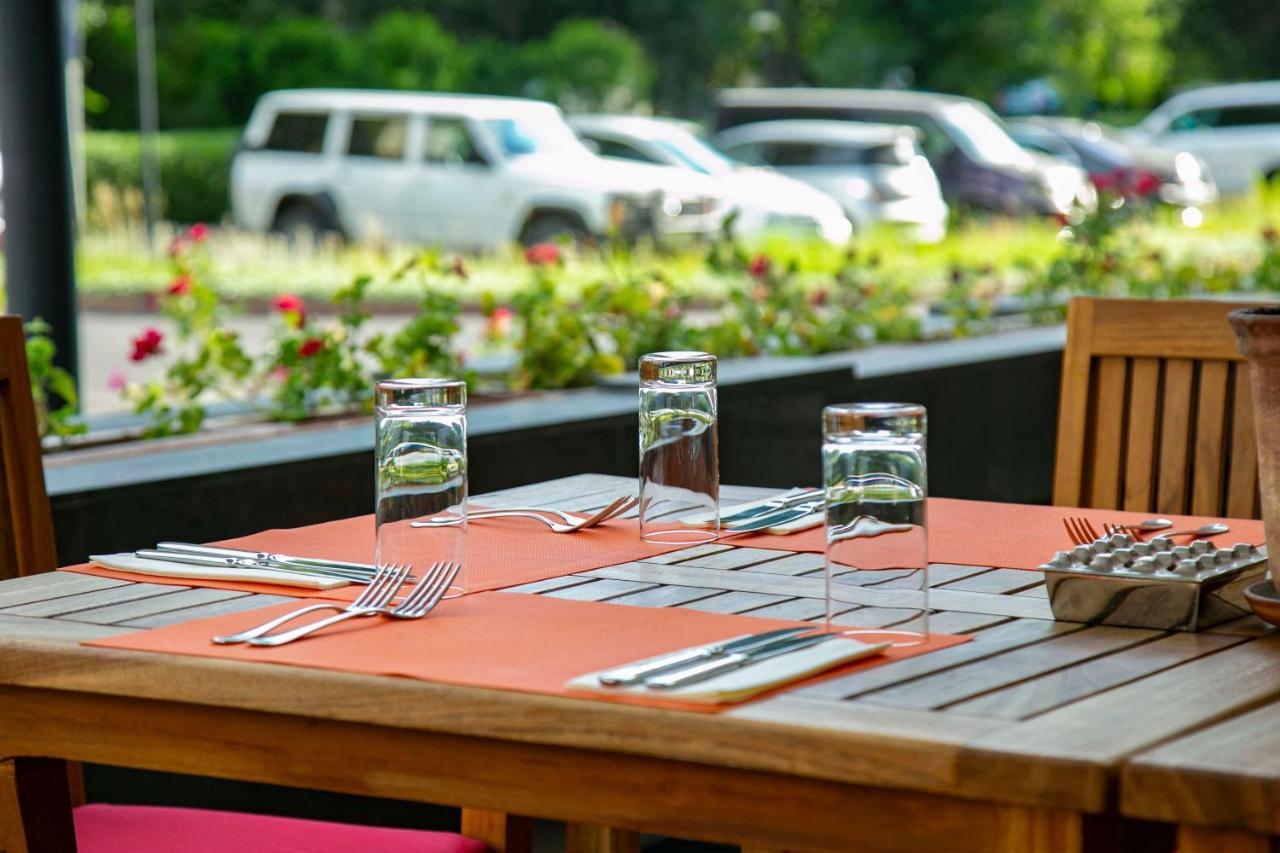 Hyatt Regency Bishkek Hotel Ngoại thất bức ảnh