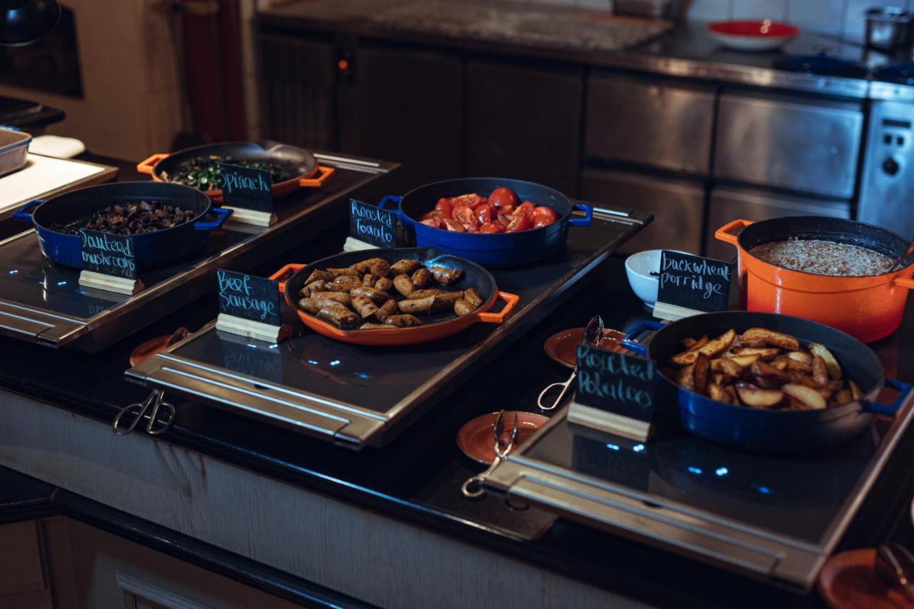 Hyatt Regency Bishkek Hotel Ngoại thất bức ảnh