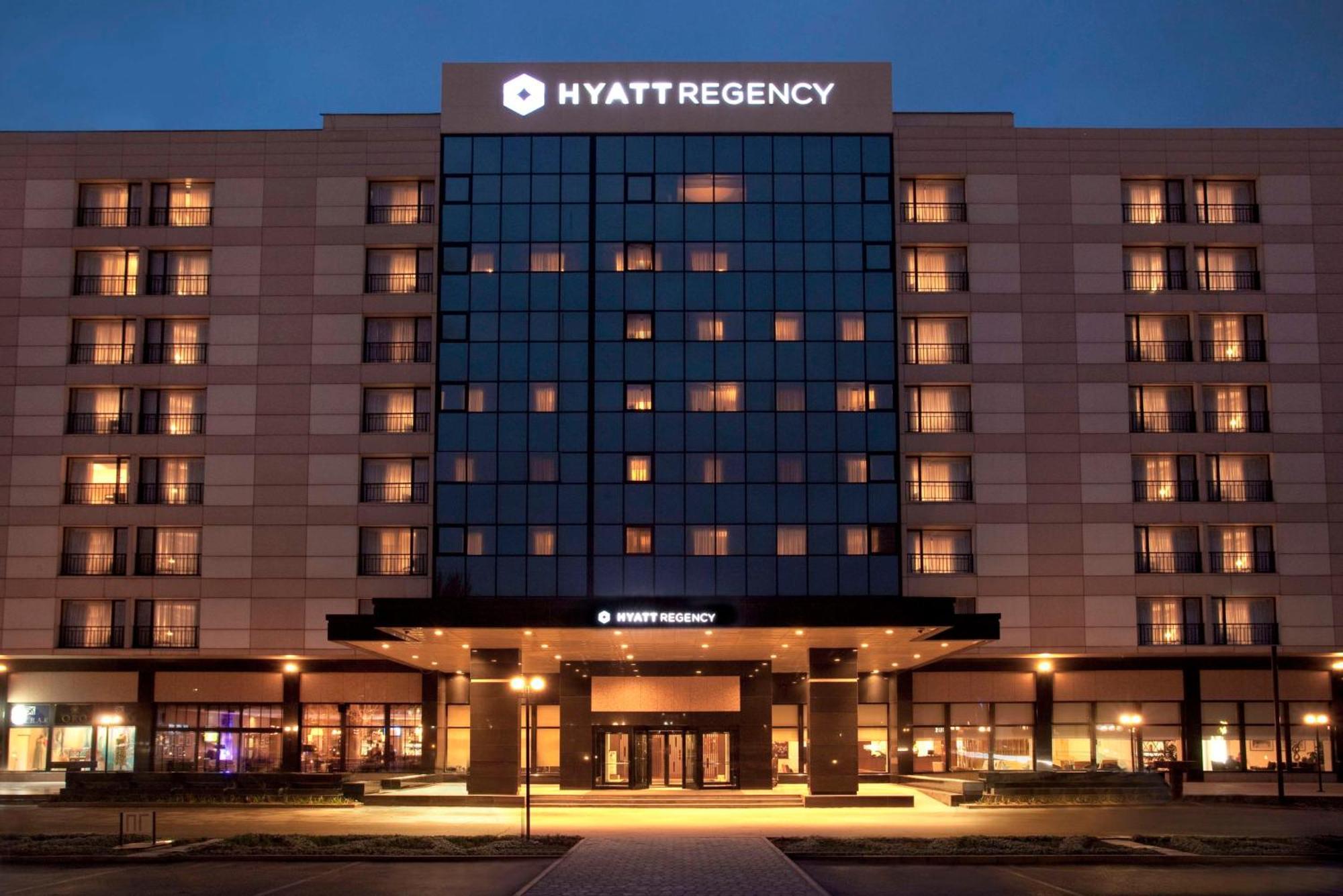 Hyatt Regency Bishkek Hotel Ngoại thất bức ảnh